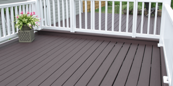 Plastic Composite Decking Reviews: Pros, Cons, and Installation Tips